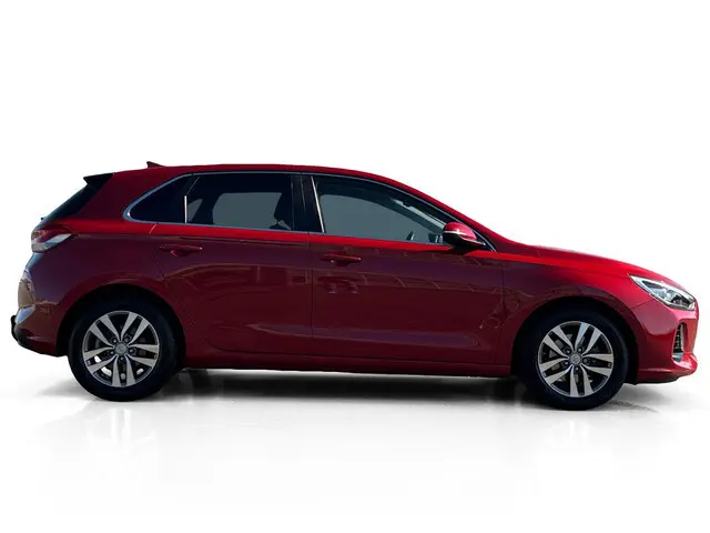 Hyundai i30 1.0 T-GDI First Edition ✅ LED ✅ Camera ✅ CarPlay