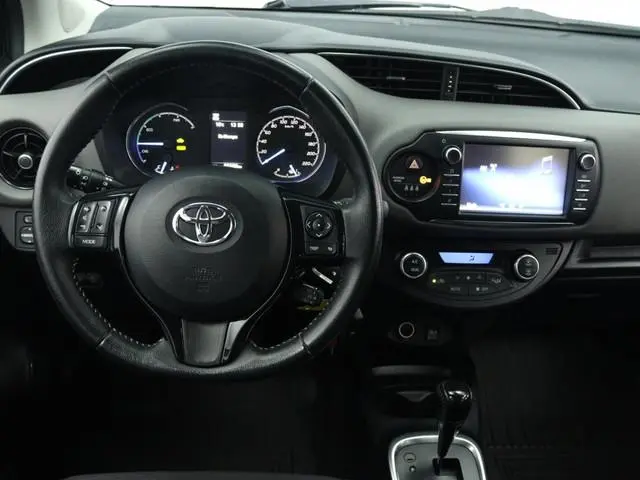 Toyota Yaris 1.5 Hybrid Active | Navigatie | Camera | Cruise control