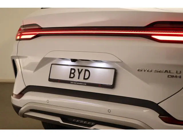 BYD SEAL U