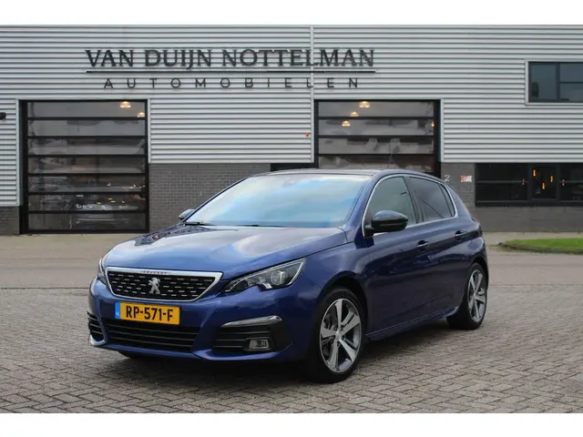 Peugeot 308 1.2 PureTech GT-line / Carplay / Camera / Keyless / N.A.P.