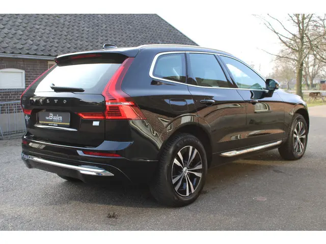 Volvo XC60 2.0 T6 PHEV hybrid AWD Core Bright LONG RANGE LEER PANO 49000KM!!!