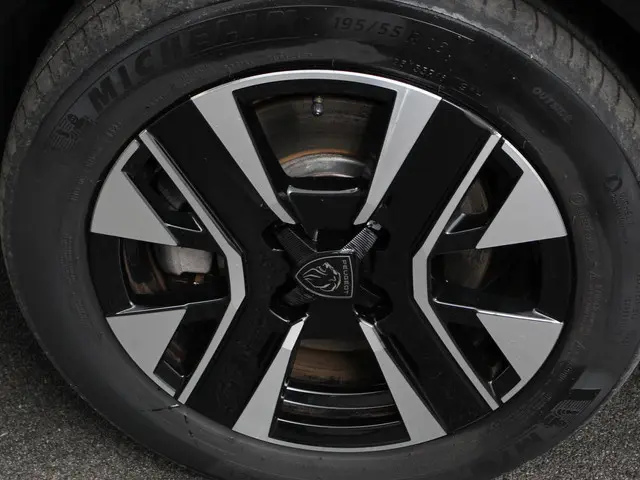 Peugeot e-208 EV Active Pack 50 kWh Climate Control Cruise control Half lederen bekleding Led verlic...