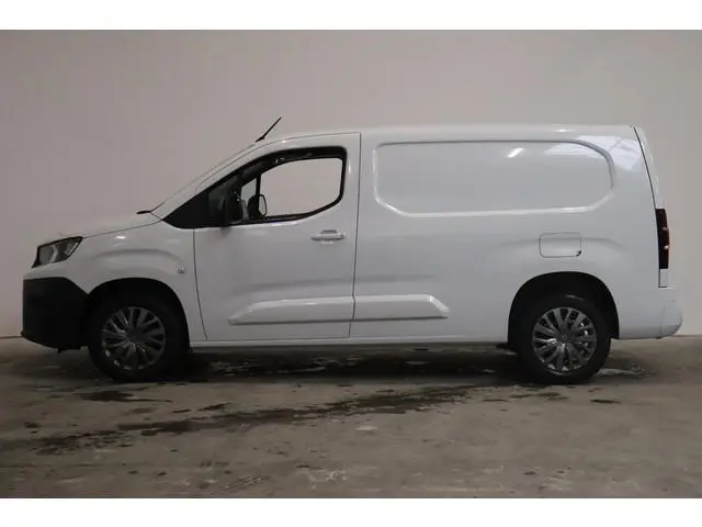 Peugeot Partner 1.5 BlueHDi 100 S&S L1 Airco Radio Lichtmetalen velgen Camera Apple Carplay/ Android...