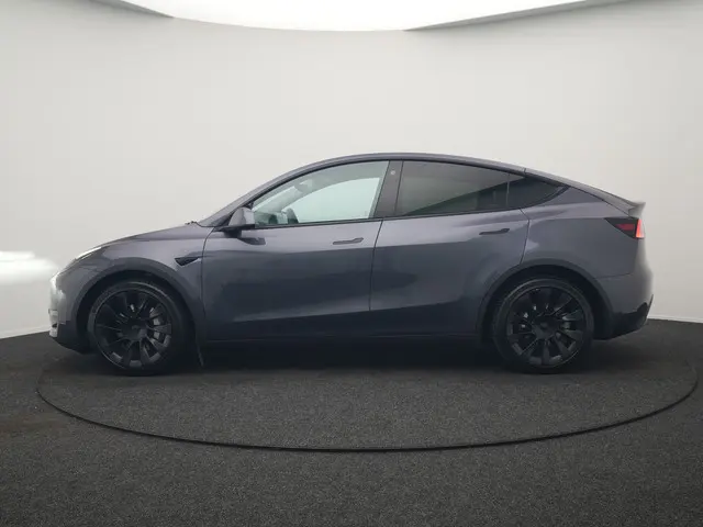 Tesla Model Y Long Range AWD 75 kWh 441pk SOH 92,3% | Full Self-Driving Capability | Panodak | Adapt...
