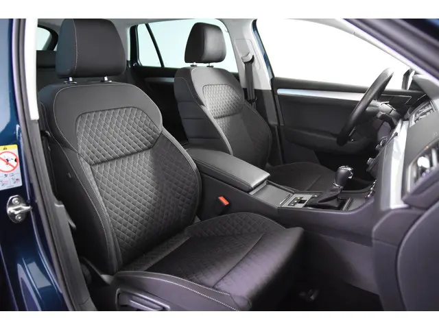 ŠKODA Superb Combi 1.4 TSI iV *1ste Eigenaar*Navigatie*Stoelverwarming*Camera*Carplay*