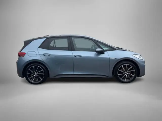 Volkswagen ID.3 Pro Business 58 kWh / 204pk · Leder · Stoelverwarming · Navigatie · Camera + Parkeer...