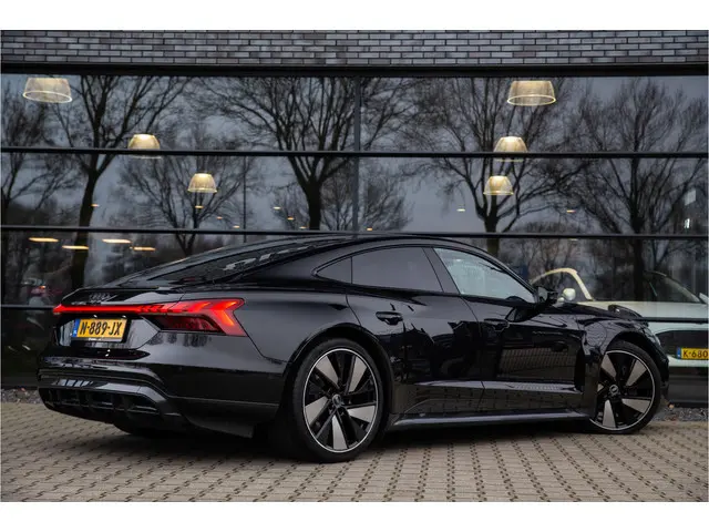 Audi e-tron GT GT edition ZERO 93 kWh , Panoramadak, B&O, Luchtvering, 3Dcamera,