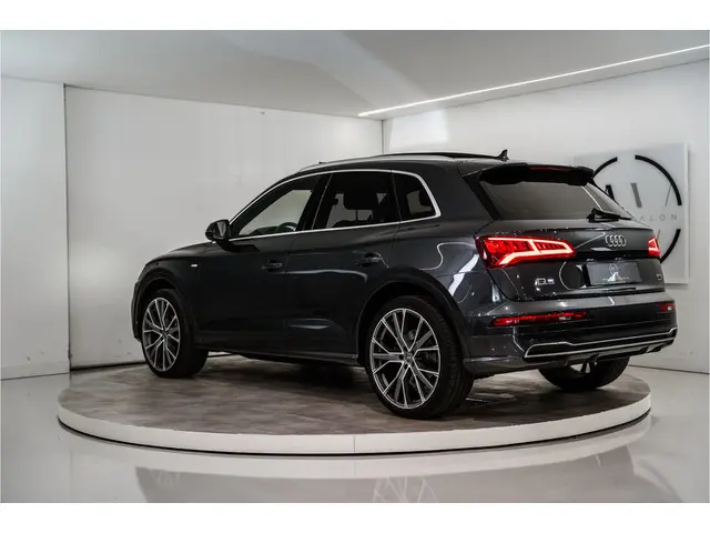 Audi Q5 2.0 TFSI Quattro 2x S-Line 252PK NL AUTO+NAP | Pano | luchtvering | Sfeer | Virtual | MATRIX