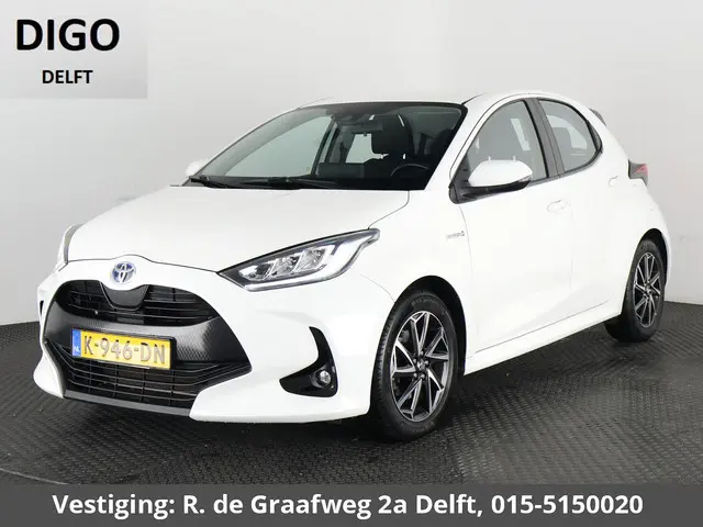 Toyota Yaris 1.5 Hybrid Dynamic | Dealer onderhouden | Apple Carplay & AndroidAUTO | Camera | Adapt....