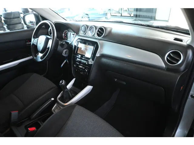 Suzuki Vitara 1.6 Exclusive Clima Cruise Control Dealer Onderhouden! Inruil Mogelijk!