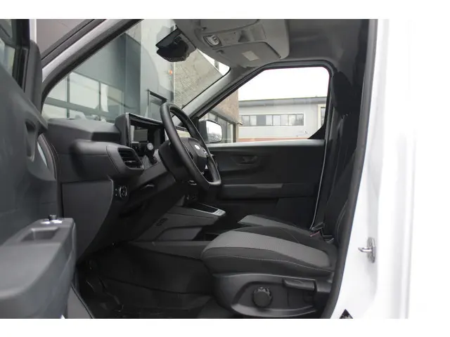 Ford E-Transit Courier