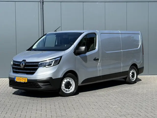 Renault Trafic 2.0 dCi WORKER / L2H1 / 1e EIG. / TREKHAAK / 3-ZITS / AIRCO / CRUISE / NAVI / LED