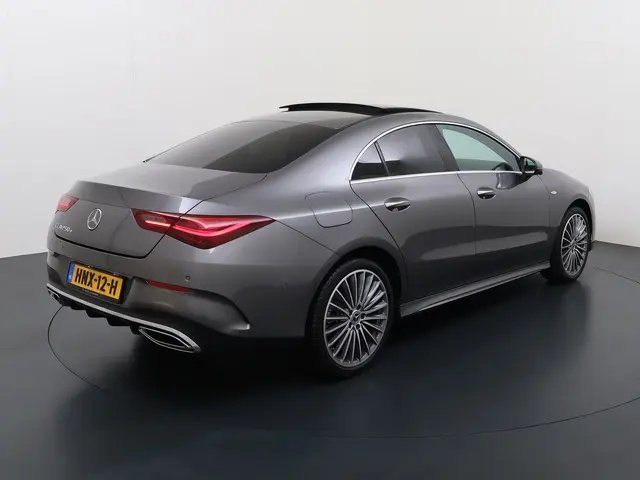 Mercedes-Benz CLA-klasse 250 e AMG line | Pano HUD Memory Sound Keyless