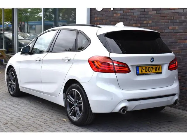 BMW 2-serie Active Tourer 220i High Executive