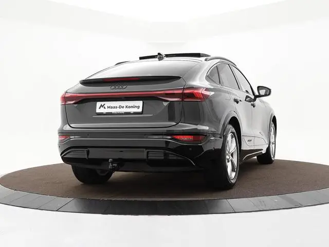 Audi Q6 Sportback e-tron S edition performance 306pk 100 kWh · SOH 97,8% · Panoramadak · Wegklapbare...