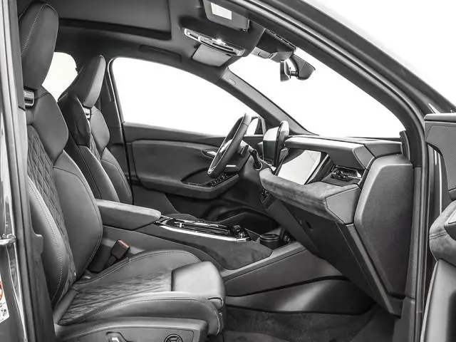 Audi Q6 e-tron