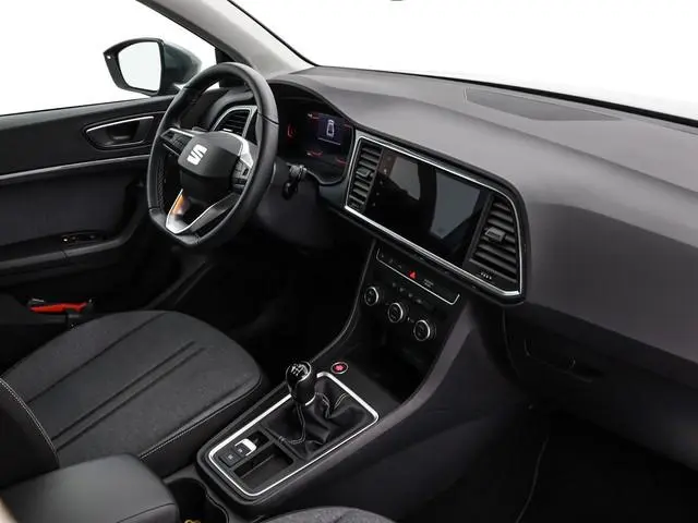 SEAT Ateca 1.0 TSI 115pk Style Business Intense · Camera · Navigatie · Apple/Android Car Play · P-Se...