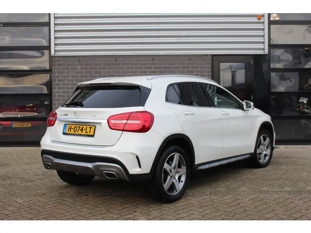 Mercedes-Benz GLA-klasse 250 4Matic AMG / Camera / Trekhaak / Xenon