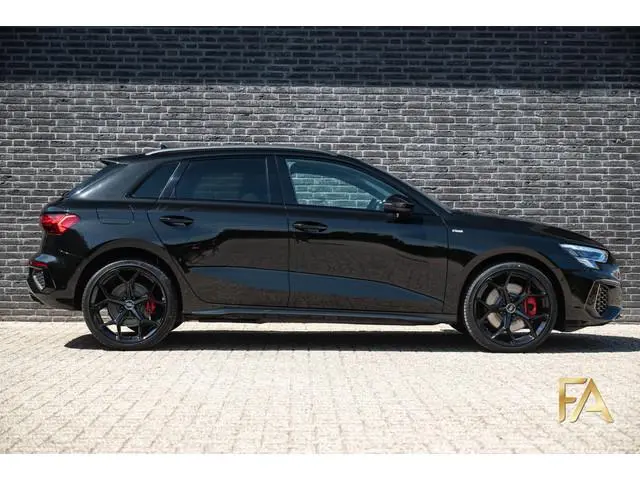 Audi A3 Sportback 45 TFSI e S Line Competition