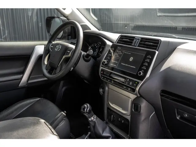 Toyota Land Cruiser 2.8D-4D |  204 PK | 5DRS | 4x4 | Fabrieksgarantie | Dealer onderhouden | Cruise...