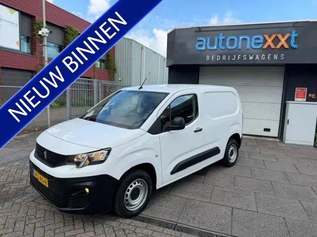 Peugeot Partner 1.2 PureTech Premium AIRCO I NAVI I PDC I APPLE CARPLAY I ANDROID AUTO I 1e EIGENAAQ...