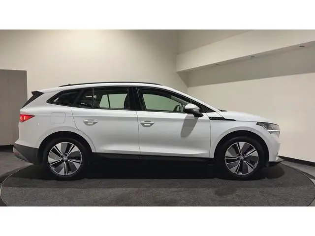 ŠKODA Enyaq iV 60 | Trekhaak | Keyless | Climate Pack | Soh (batterijcheck) Waarde 93,9 %