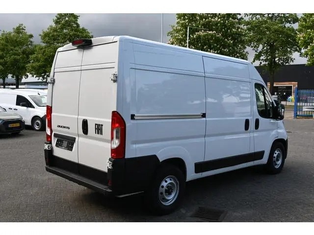 Fiat Ducato 2.2 MultiJet 140 S&S L2H2 3.5t Camera, Airco, Cruise control