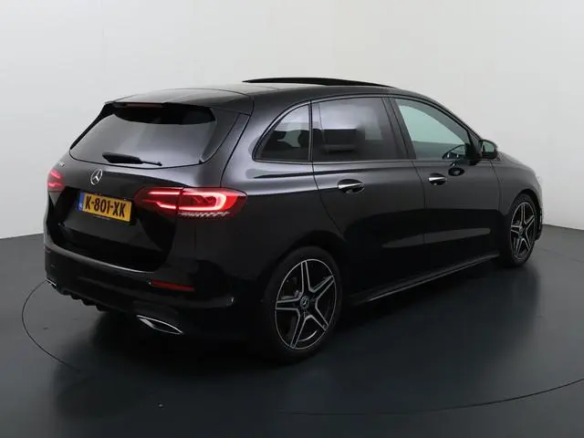 Mercedes-Benz B-klasse 180 AMG line | Pano Memory Multibeam Keyless