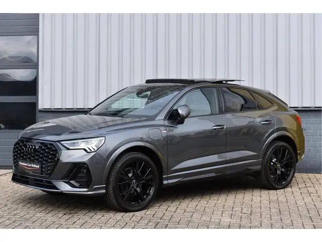 Audi Q3 Sportback 45 TFSI e S-Line 245 Pk Pano Vol Leder 360 Camera Matrix HD Keyless Sfeer 20 Inch