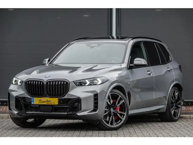 BMW X5 50e 490Pk X-Drive | M-Sport Pro | Shadowline | Luchtvering | Panoramadak | 360° Camera | Harm...