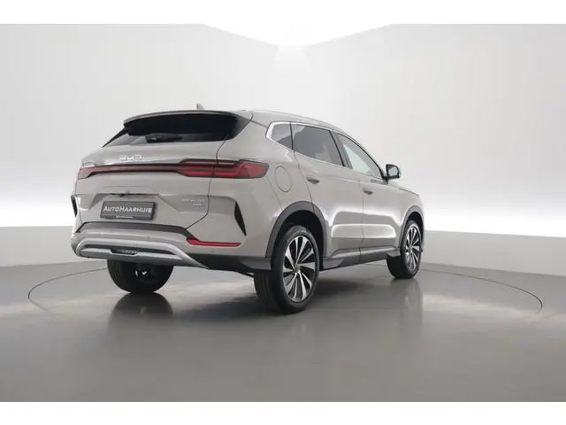 BYD SEAL U