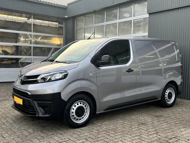 Toyota ProAce 1.5 BlueHDI Worker Marge BTW en BPM vrij!! Airco Cruise controle Navigatiesysteem 2-Pe...