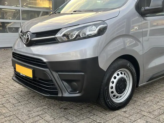 Toyota pro-ace