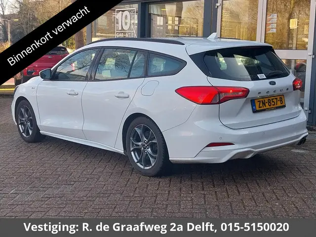 Ford Focus Wagon 1.0 EcoBoost ST Line Business | Navigatie | Camera | Parkeersensoren |