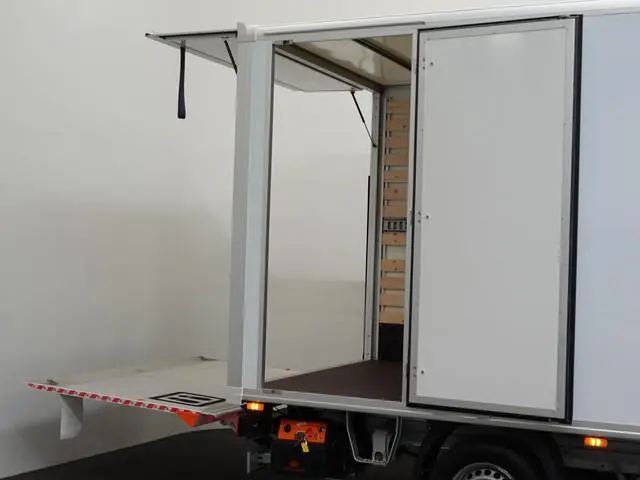 Mercedes-Benz Sprinter 315 1.9 CDI Bakwagen Meubelbak Laadklep Navi  Airco Cruise Control Comfort st...