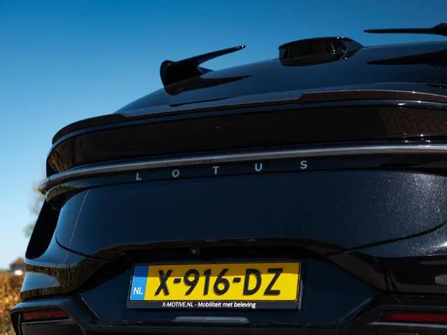 Lotus Eletre