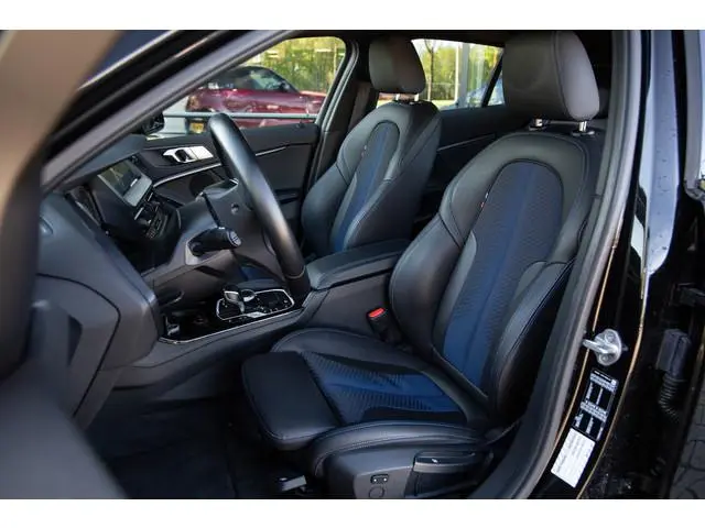 BMW 1-serie 120i High Executive M-Sport , Adap. cruise, Carplay,