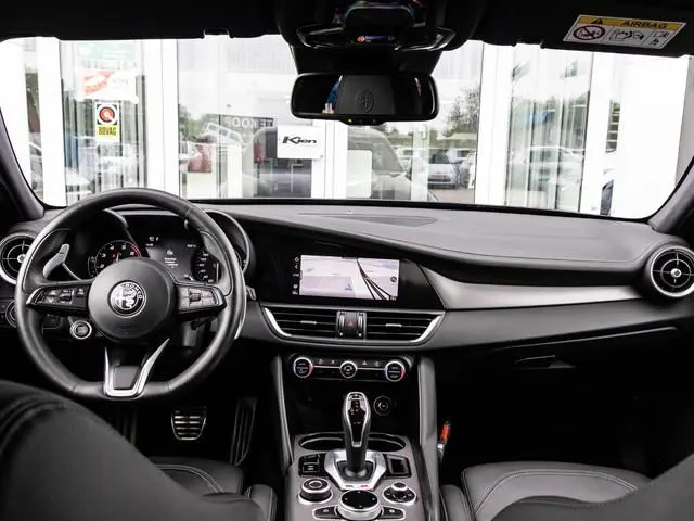 Alfa Romeo Giulia 2.0 T Veloce