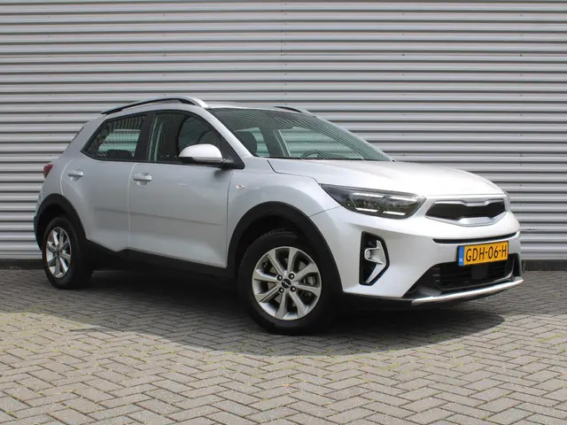 Kia Stonic 1.0 T-GDi MHEV DynamicLine | 15" LM | Apple Carplay/Android Auto | Navi | Camera | Cruise...