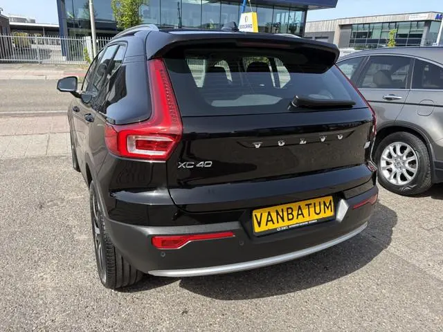 Volvo XC40 1.5 T4 Plug-in PHEV hybrid | Facelift | Parkeerpakket