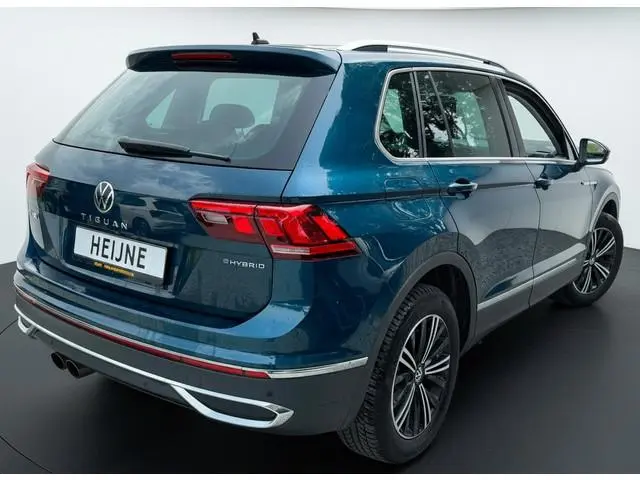 Volkswagen Tiguan TSI 245PK HYBRIDE DSG ELEGANCE VIRTUAL/NAVI/SFEERVERL./PANORAMADAK