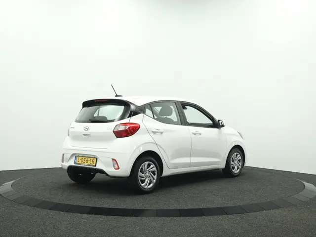 Hyundai i10 1.0 Comfort | All season | Carplay Navigatie | Airco | Cruise co