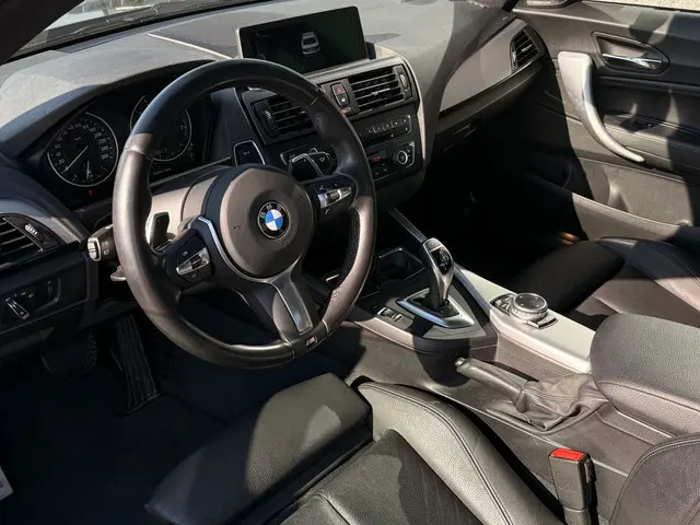BMW 2-serie Coupé M235i High Executive | Schuifdak | Harman / Kardon | Cruise | Memory | Leder | DAB...