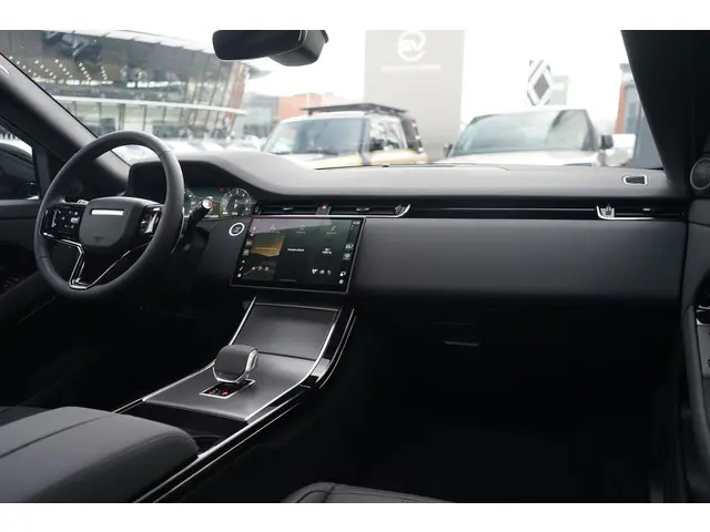 Land Rover Range Rover Evoque P270e PHEV AWD Business Edition | Schuif Kantel Dak | Black Pack | Sto...