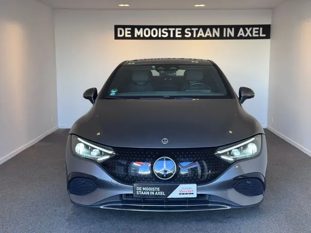 Mercedes-Benz EQE