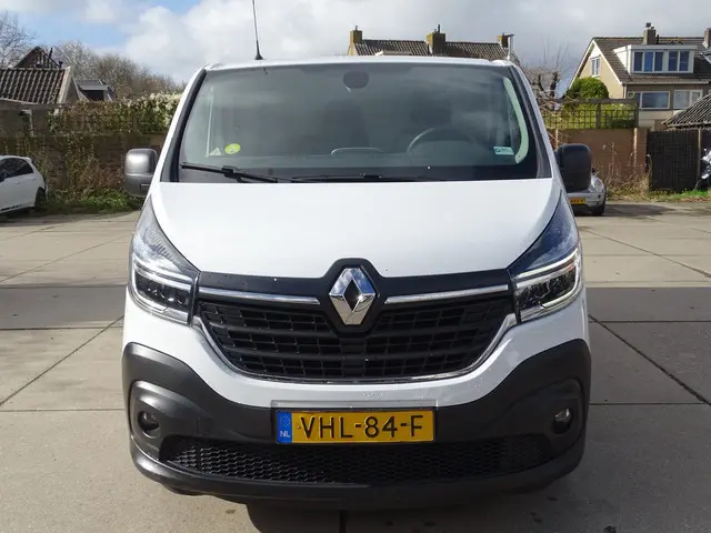 Renault Trafic 2.0 dCi 170 PK L2H1 EURO 6