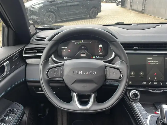 Lynk & Co 01