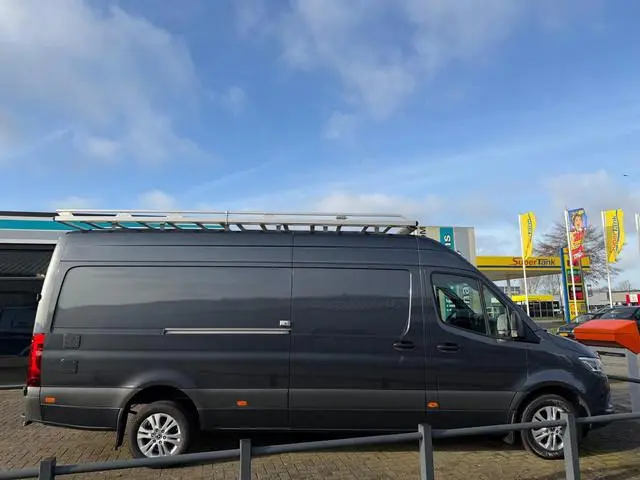 Mercedes-Benz Sprinter 319 CDI L3H2 2x Schuifdeur | Aut. | Distronic | LED | Mbux | 2x Gev. Stoel