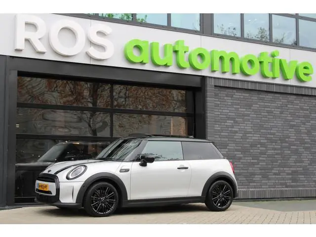 MINI Mini 1.5 Cooper Camden Plus Edition | NAP | PANO | HUD | H&K | CAMERA | CARPLAY | STOELVERW |
