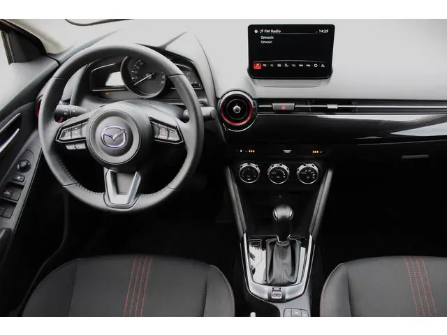 Mazda 2 1.5 SkyActiv-G 90 Homura -  Stoel- stuurverwarming, Cruise, Achteruitrijcamera, Airco!